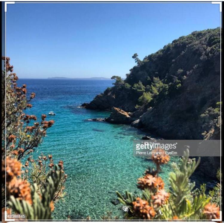 Cavalaire Vue Mer Au Loin Maisonnette Tout Equipee Pour 4 Personnes Avec Piscine Clim Wifi Velos Tv Barbecues ภายนอก รูปภาพ