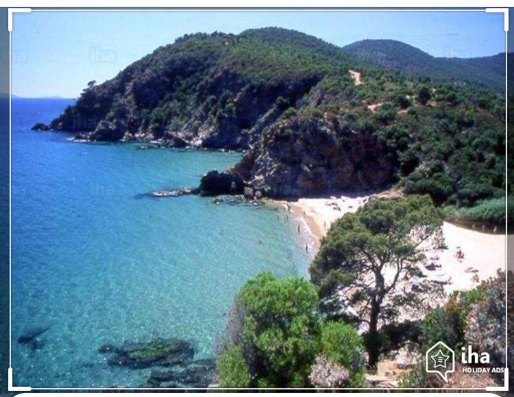 Cavalaire Vue Mer Au Loin Maisonnette Tout Equipee Pour 4 Personnes Avec Piscine Clim Wifi Velos Tv Barbecues ภายนอก รูปภาพ