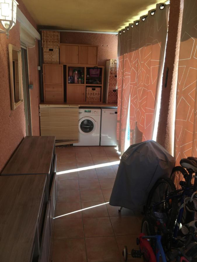 Cavalaire Vue Mer Au Loin Maisonnette Tout Equipee Pour 4 Personnes Avec Piscine Clim Wifi Velos Tv Barbecues ภายนอก รูปภาพ