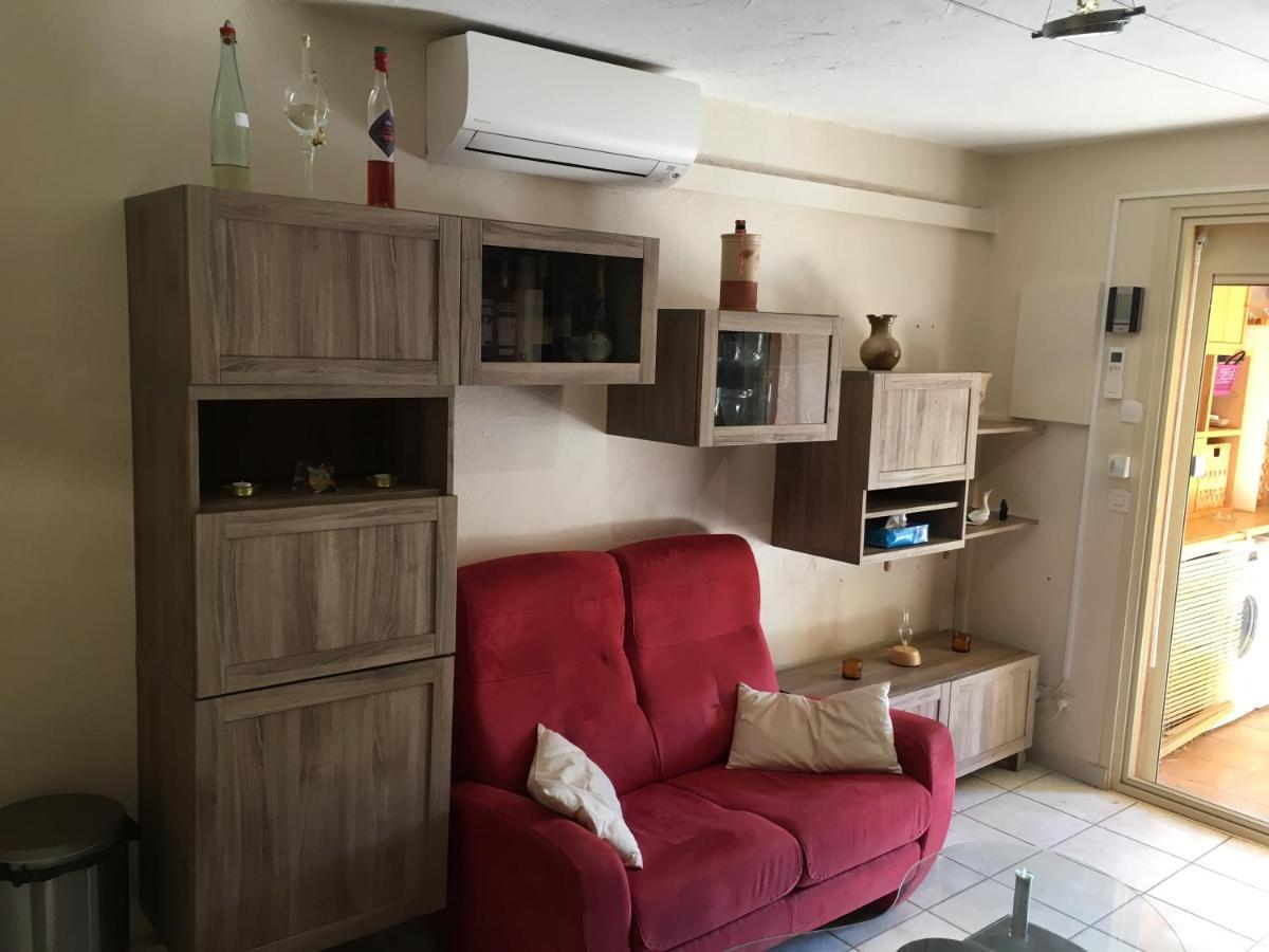 Cavalaire Vue Mer Au Loin Maisonnette Tout Equipee Pour 4 Personnes Avec Piscine Clim Wifi Velos Tv Barbecues ภายนอก รูปภาพ